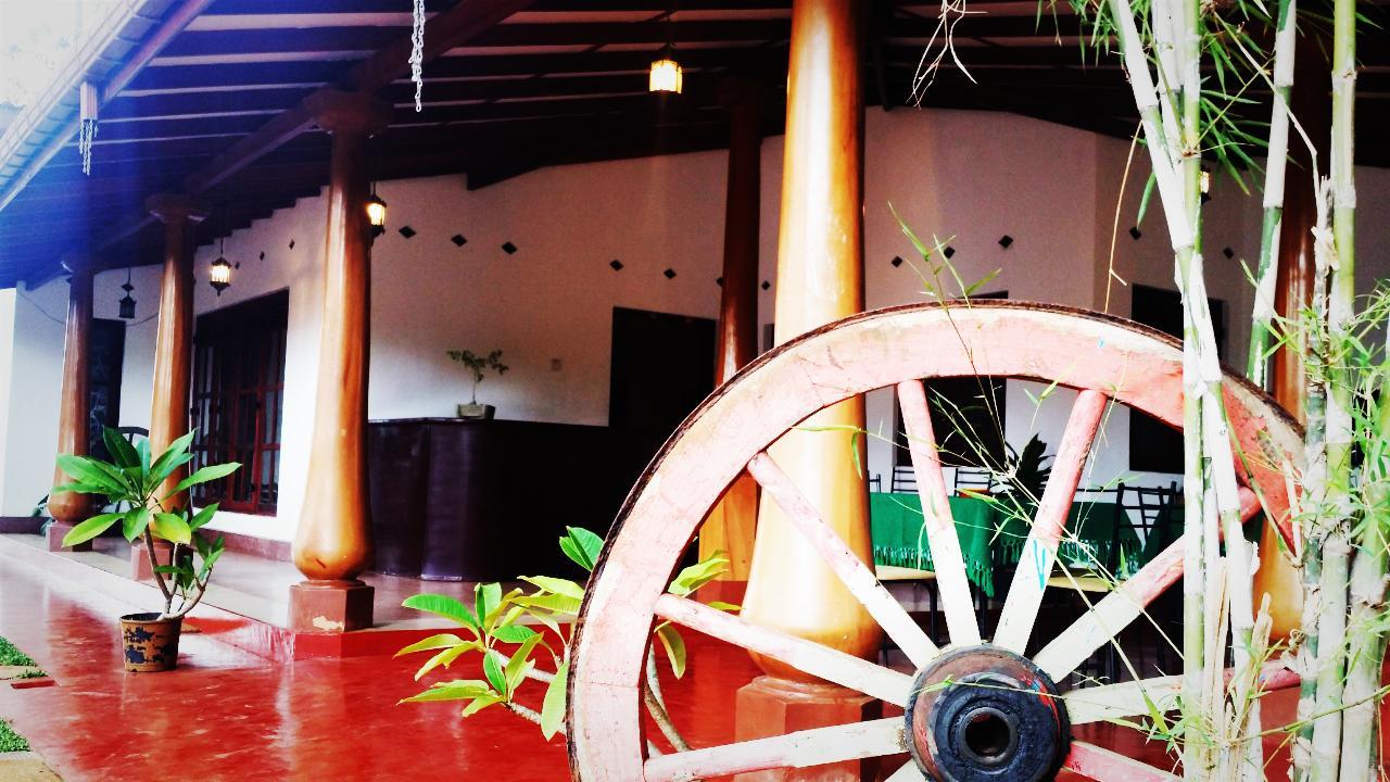 Saubagya Inn Anuradhapura Exterior foto